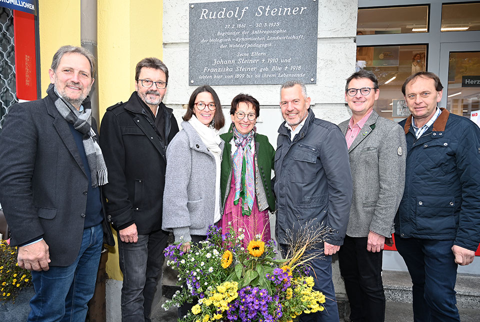 Andreas Haritauer (Demeter Österreich), Bgm. Gerhard Lentschig, StR Barbara Stark, Christine Saahs, Manfred Lehr, LAbg. Franz Linsbauer und OV GR Robert Lochner (v.l.) Alle Bilder: Gabriele Hohenegger